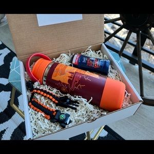 The Hiking 🥾 Box
